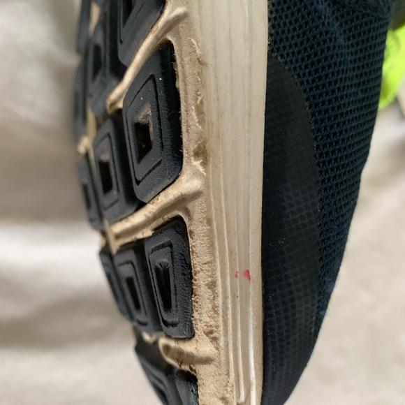 Nike Revolution 3 Boys Tennis Shoes - Picture 4 of 4